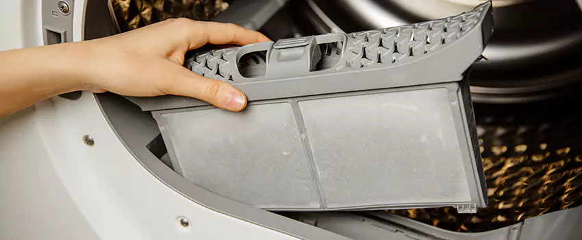 Signs Of A Clogged Dryer Lint Trap in Laredo, Texas